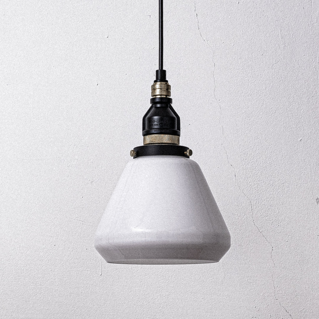 AMP GLASS LAMP STD BK