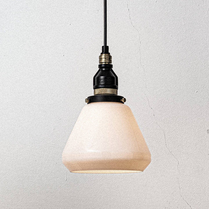 AMP GLASS LAMP STD BK