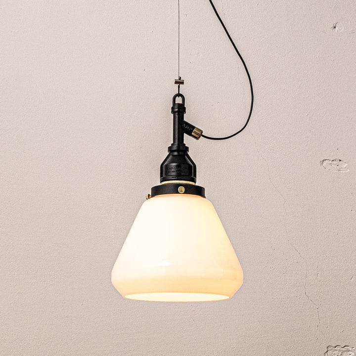 AMP GLASS LAMP WIRE BK