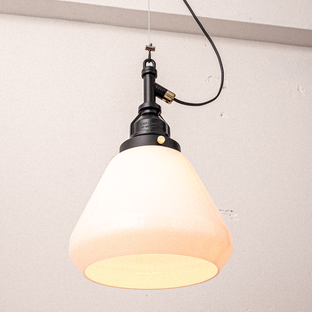 AMP GLASS LAMP WIRE BK
