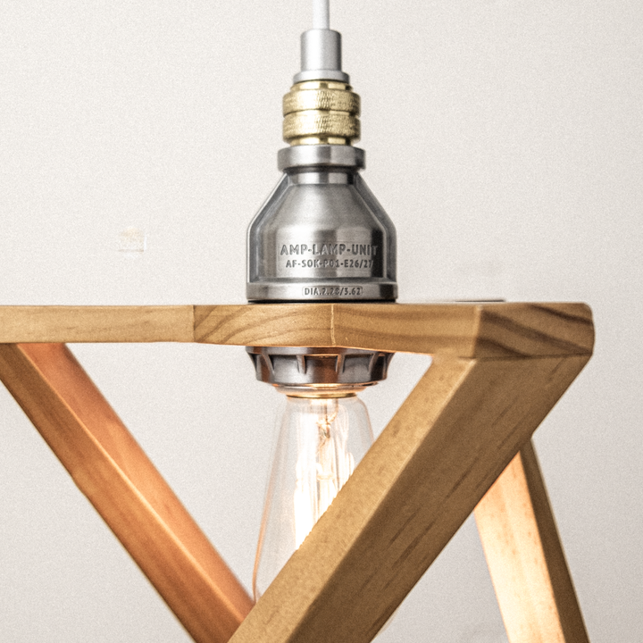 AMP WOODEN SHADE LAMP TRI STD AL