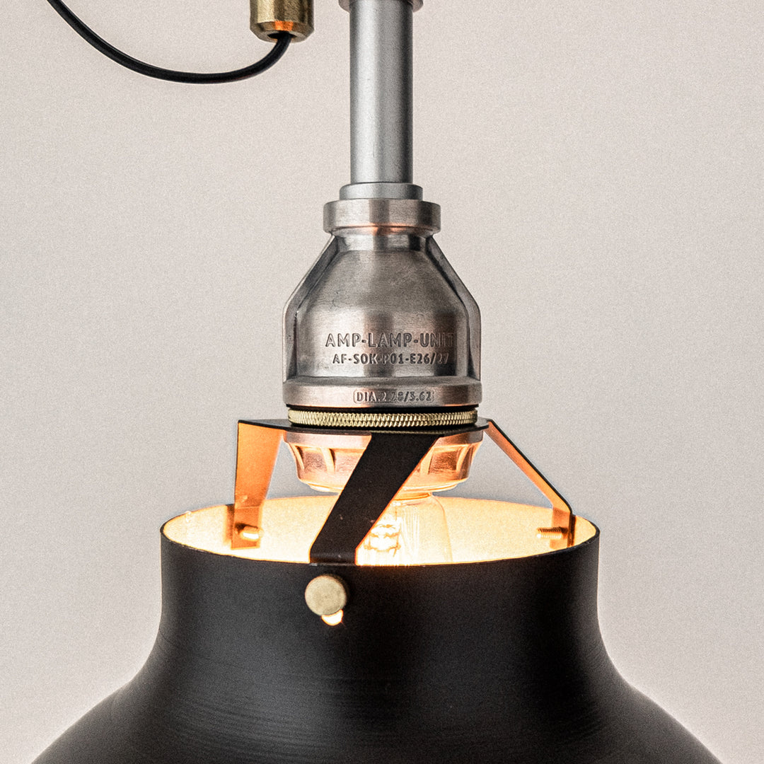 AMP ALU SHADE RO MEDIUM SWITCH BK