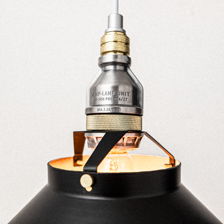 AMP ALU SHADE SQ SMALL STD BK