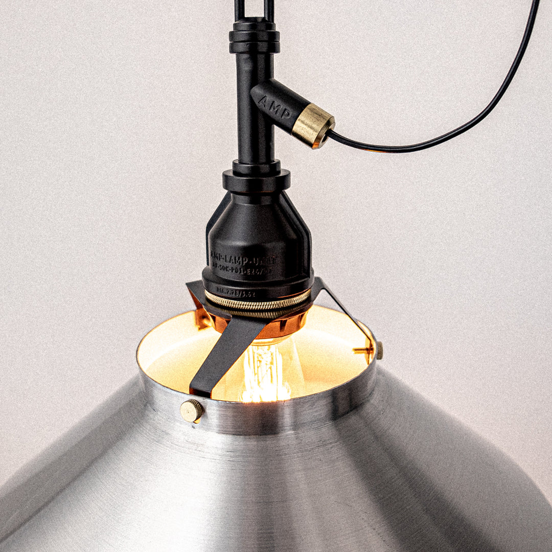 AMP ALU SHADE SQ MEDIUM WIRE AL