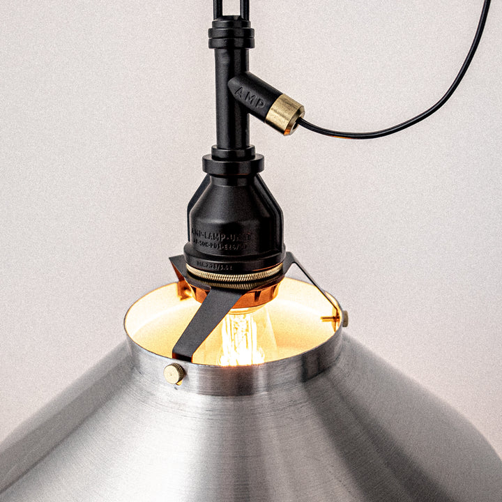 AMP ALU SHADE SQ MEDIUM WIRE AL