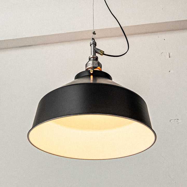AMP ALU SHADE SQ MEDIUM WIRE BK