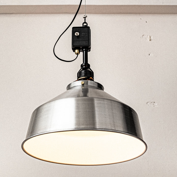 AMP ALU SHADE SQ MEDIUM SWITCH AL