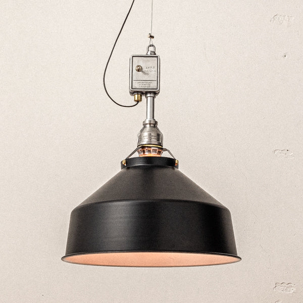 AMP ALU SHADE SQ MEDIUM SWITCH BK