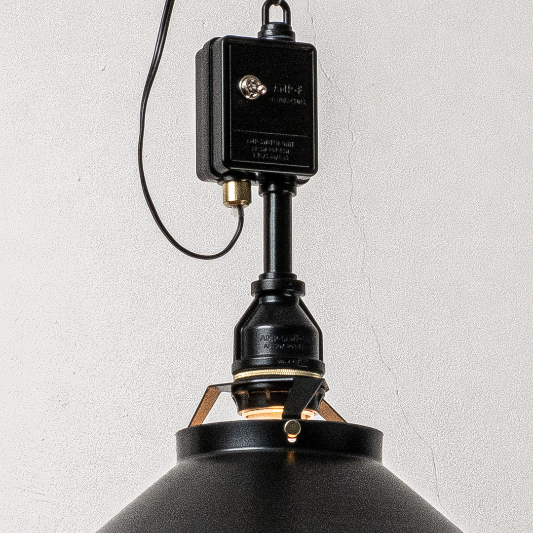 AMP ALU SHADE SQ MEDIUM SWITCH ALL-BK