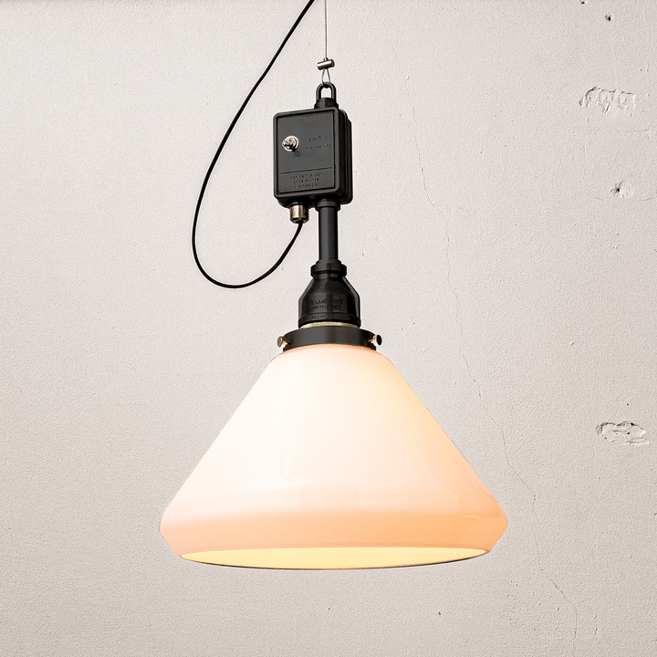 AMP GLASS LAMP LARGE SWITCH BK