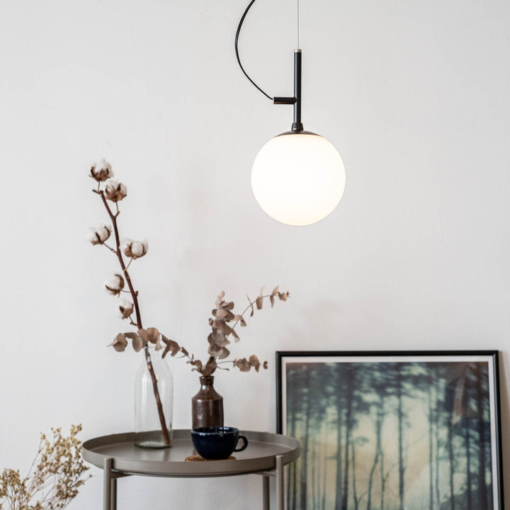 Globe 1 BK/WH