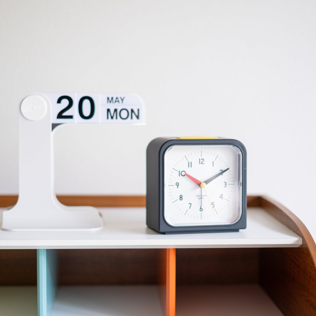 BHS GENE ALARM CLOCK Universal Alarm BK