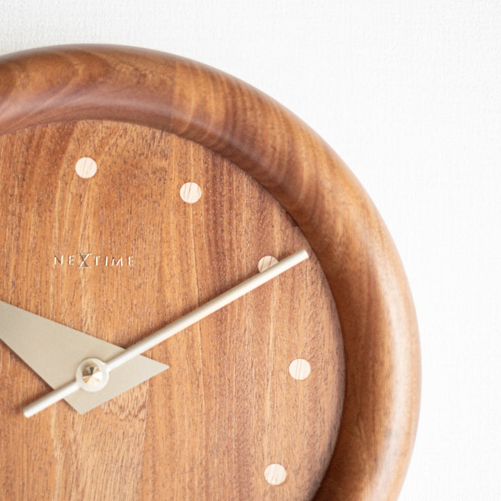 Dowel Circle