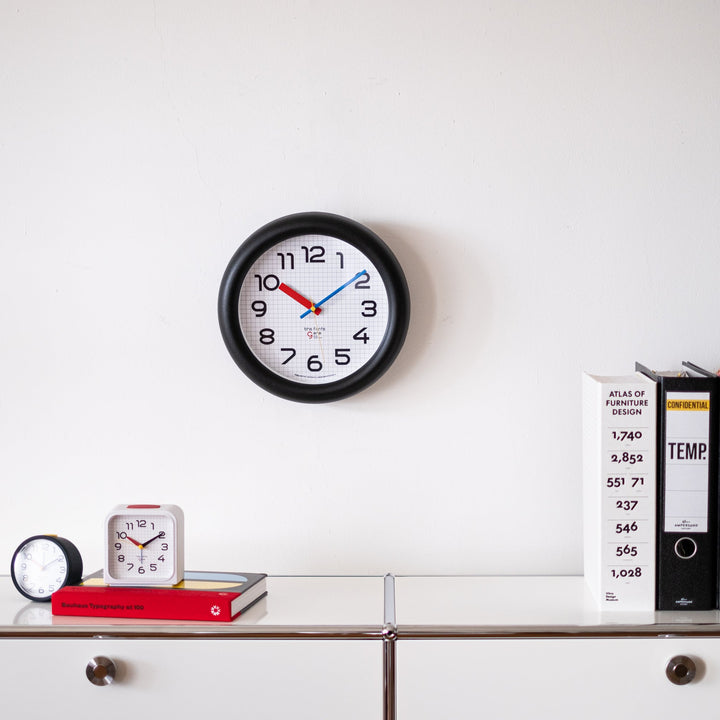 BHS GENE WALL CLOCK Bayer BK